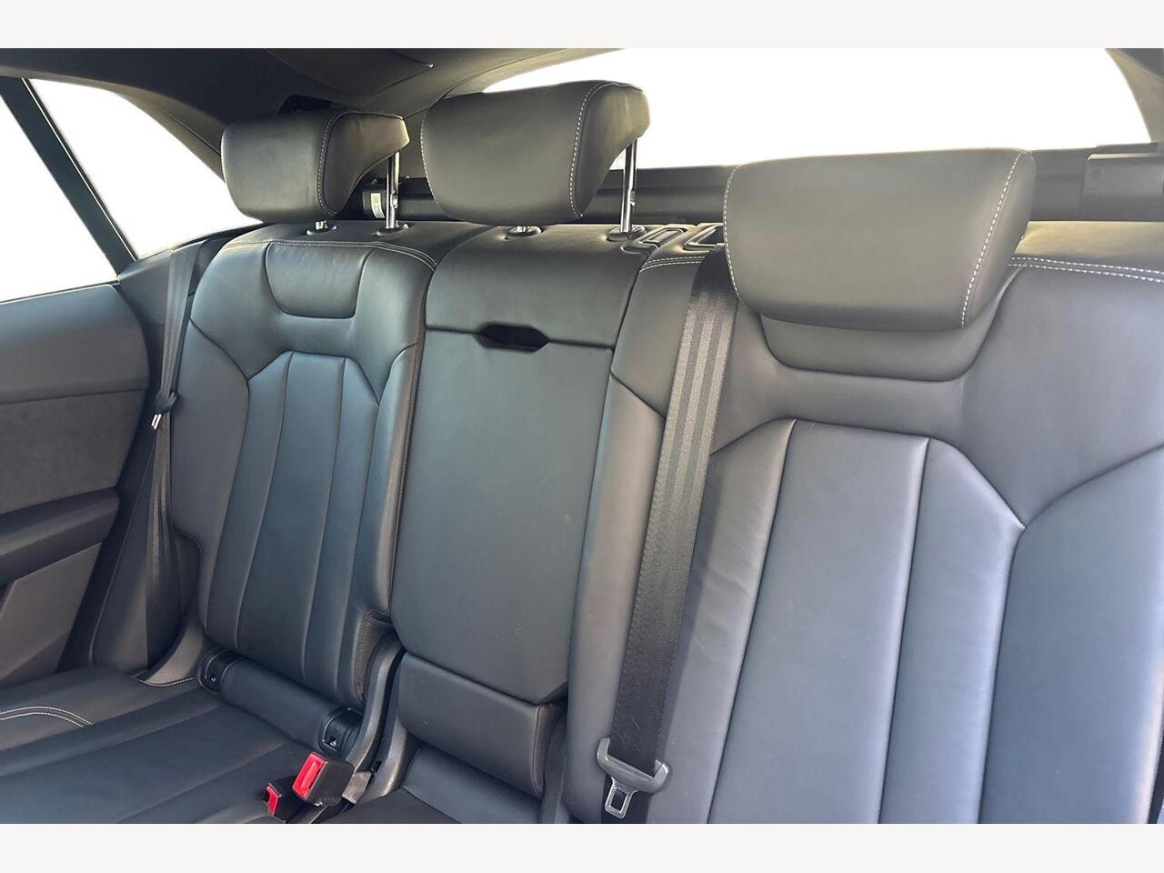 Used Audi Q8 2023 for sale - 77972309: Photo 8