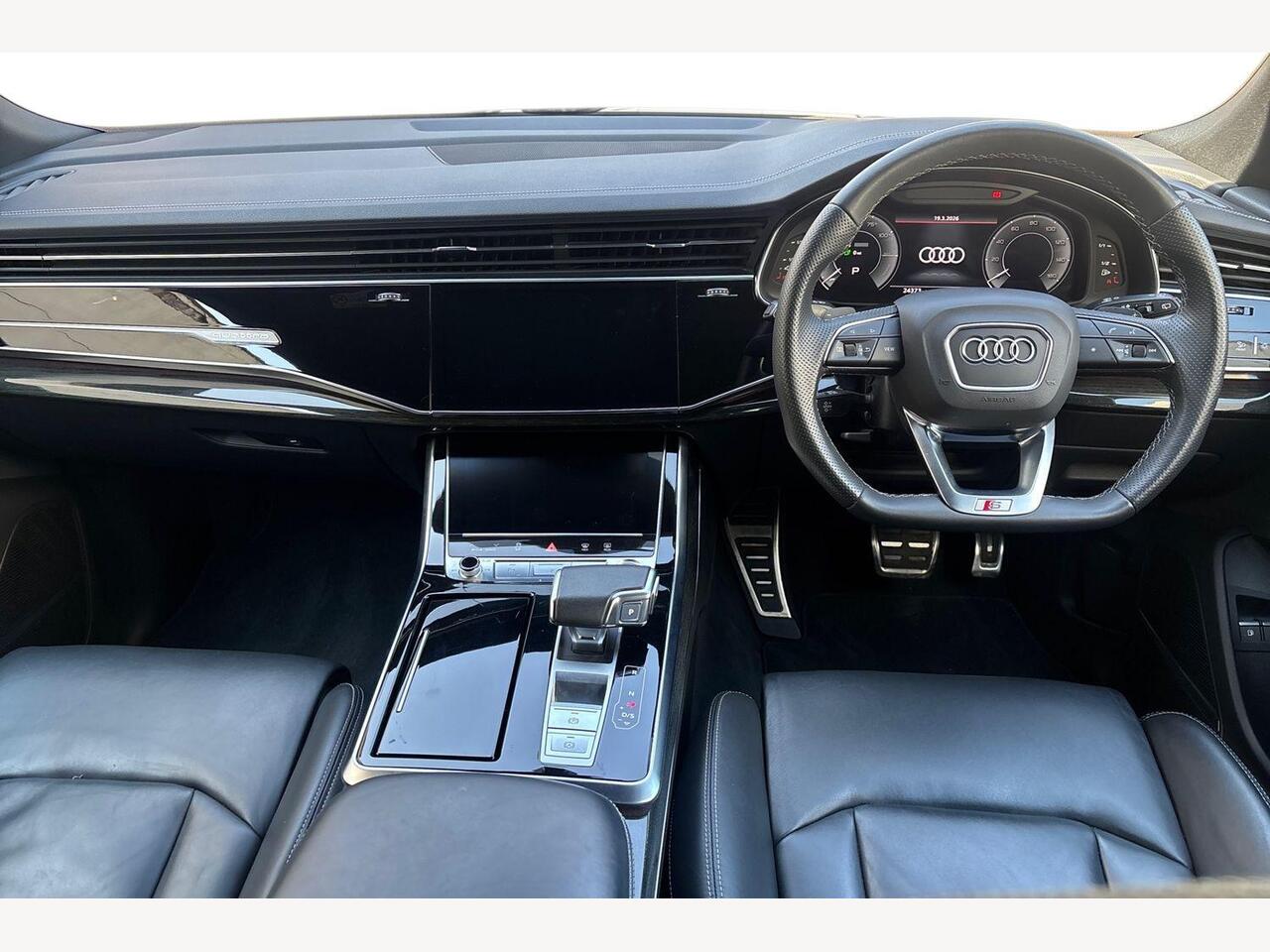 Used Audi Q8 2023 for sale - 77972309: Photo 9