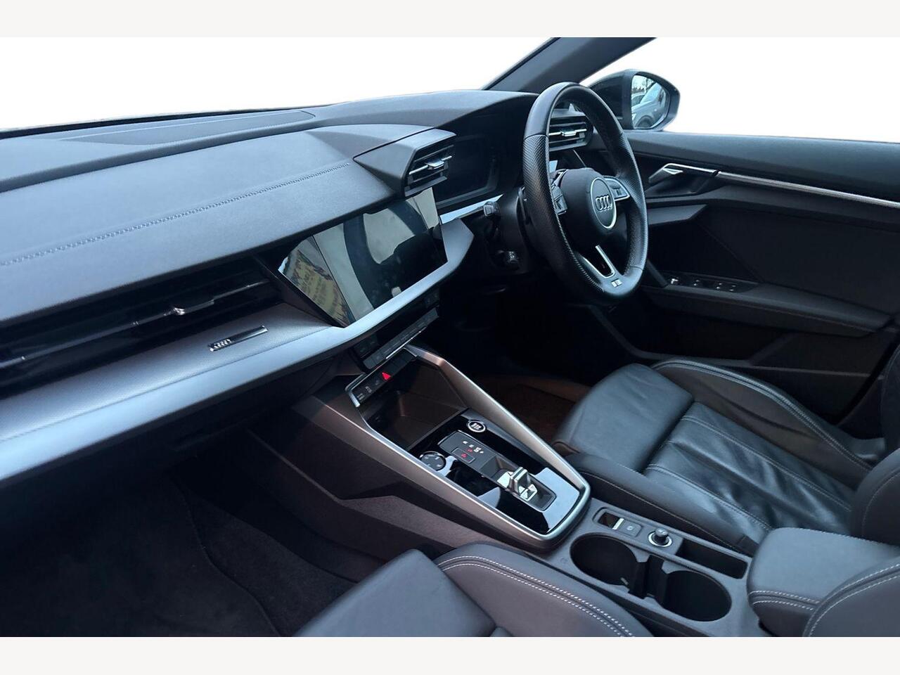 Used Audi A3 2022 for sale - 77401332: Photo 2