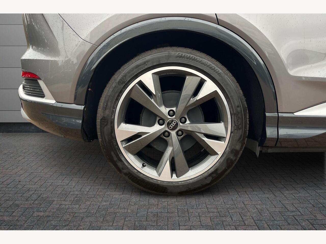 Used Audi Q4 e-tron 2022 for sale - 76674910: Photo 5