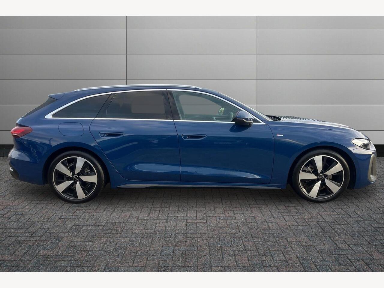 Used Audi A5 2025 for sale - 77332672: Photo 4