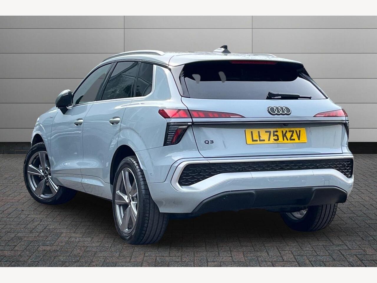 Used Audi Q3 2025 for sale - 78213852: Photo 3