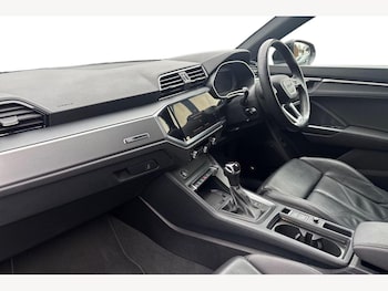 Used Audi Q3 2024 for sale - 76900146: Photo