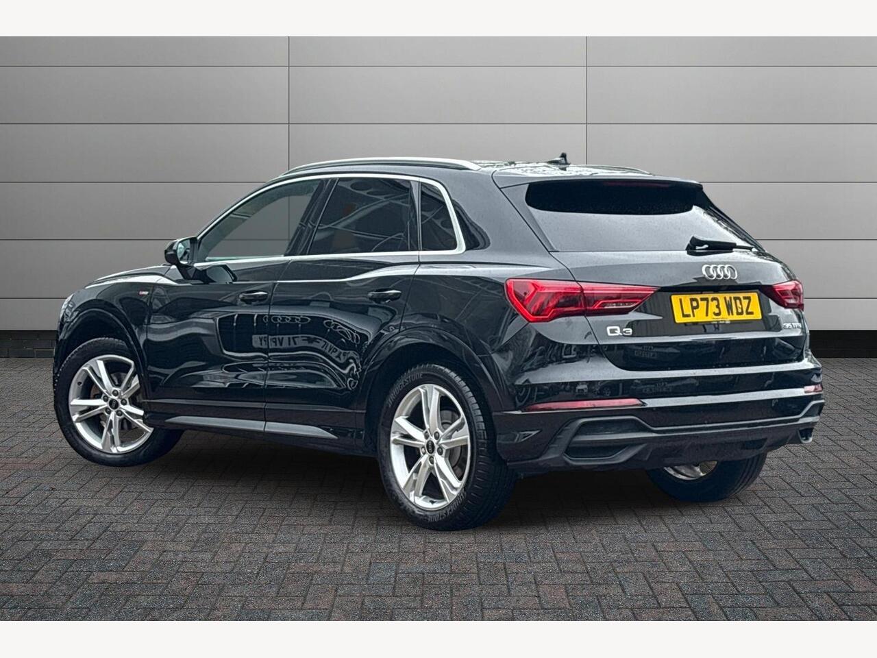 Used Audi Q3 2024 for sale - 76900146: Photo 3