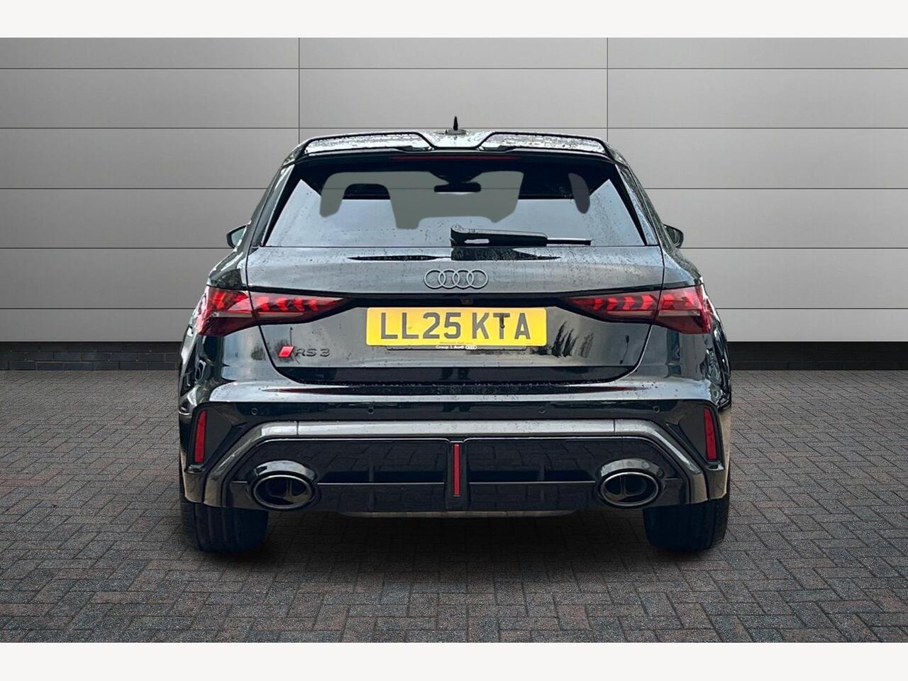 Used Audi RS3 2025 for sale - 76679367: Photo 11