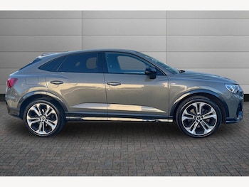 Used Audi Q3 2022 for sale - 77110422: Photo