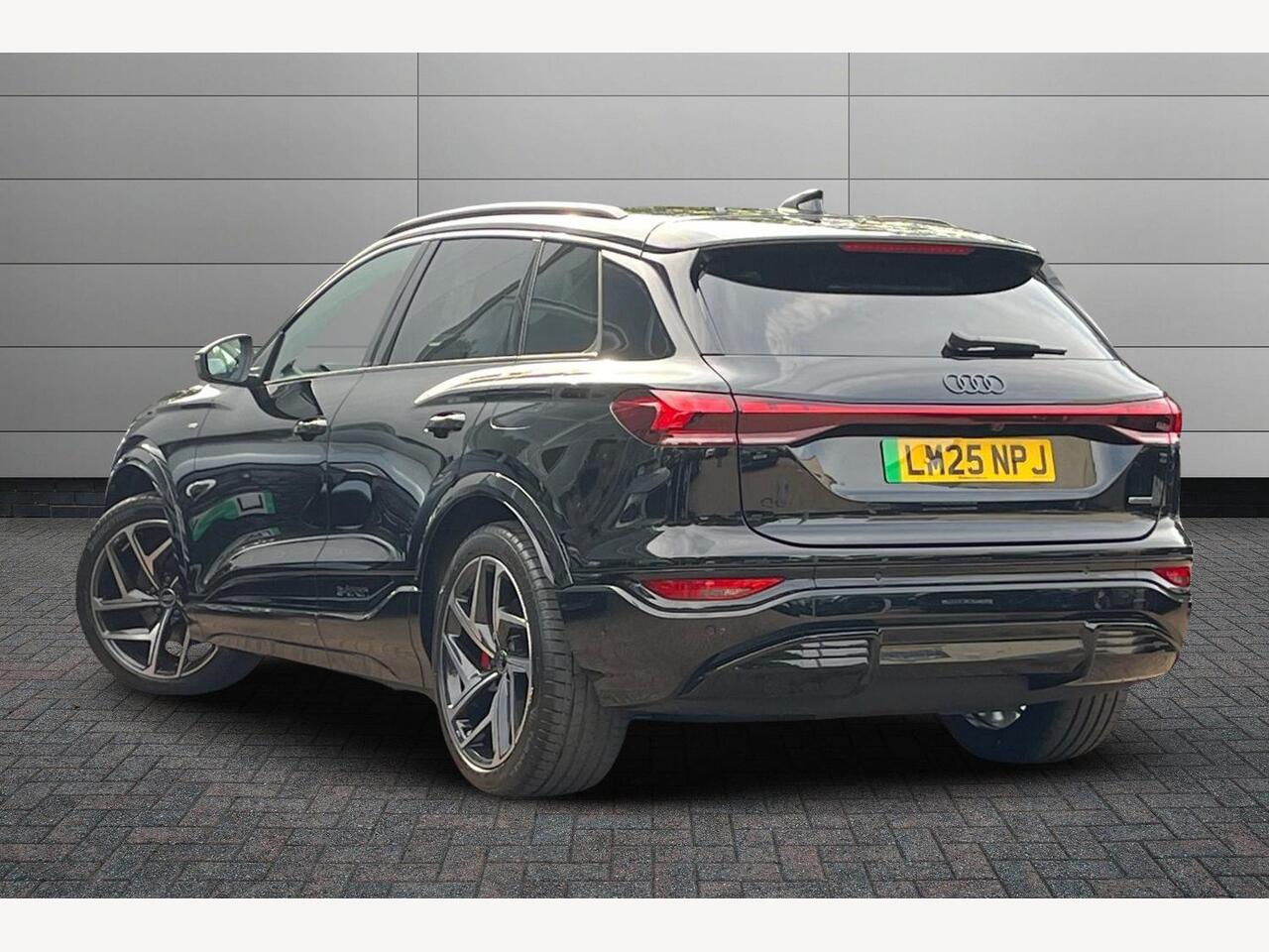 Used Audi Q6 e-tron 2025 for sale - 76754465: Photo 3