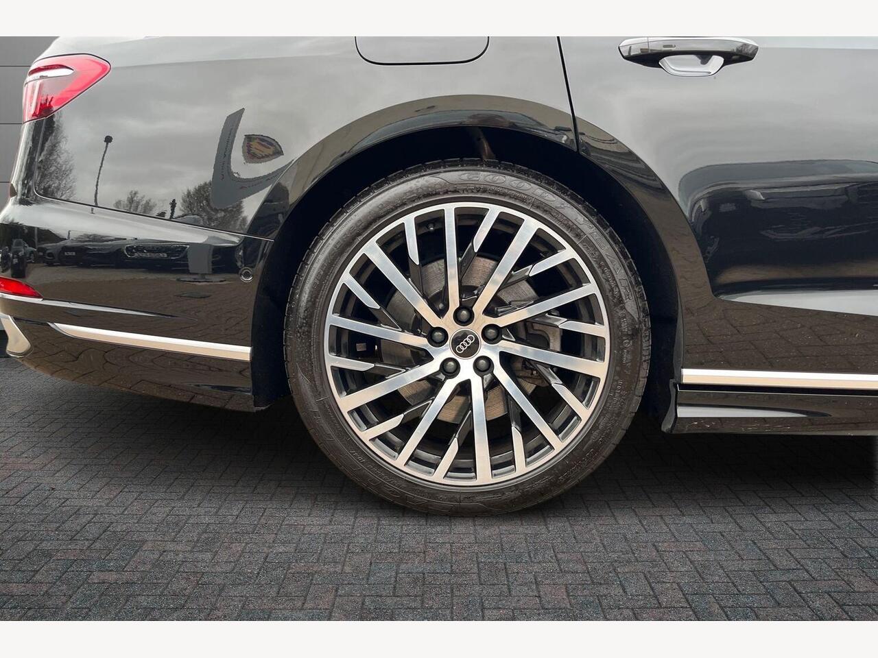 Used Audi A8 2022 for sale - 77885243: Photo 5