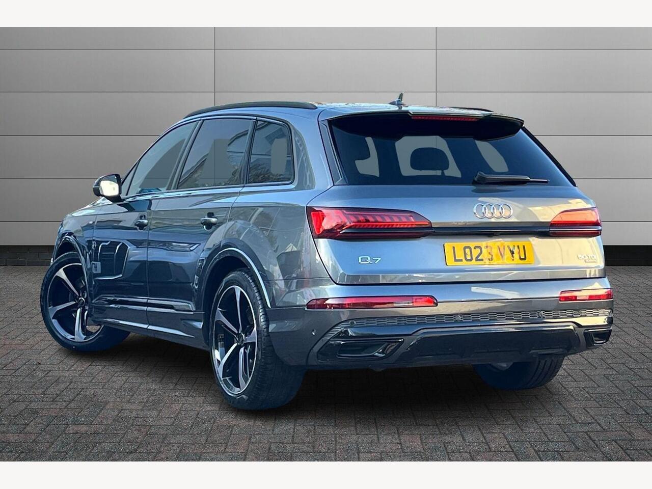 Used Audi Q7 2023 for sale - 76754468: Photo 3