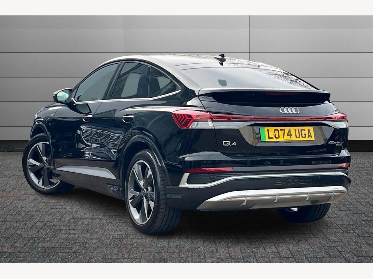 Used Audi Q4 e-tron 2025 for sale - 77885249: Photo 3