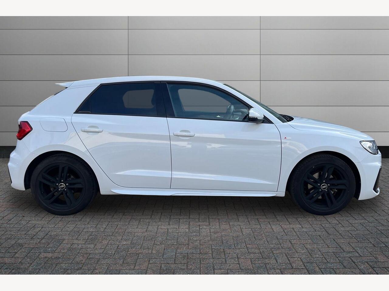 Used Audi A1 2023 for sale - 77770917: Photo 4