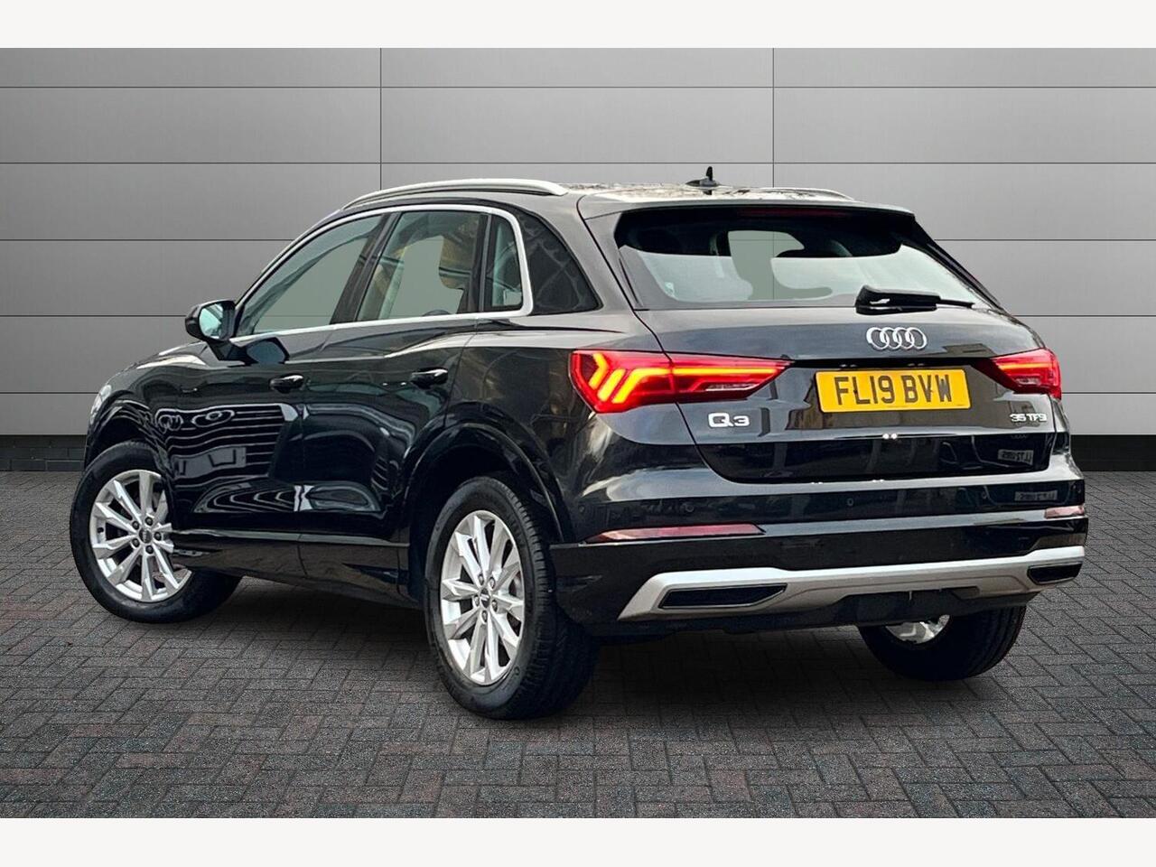 Used Audi Q3 2019 for sale - 77205302: Photo 4