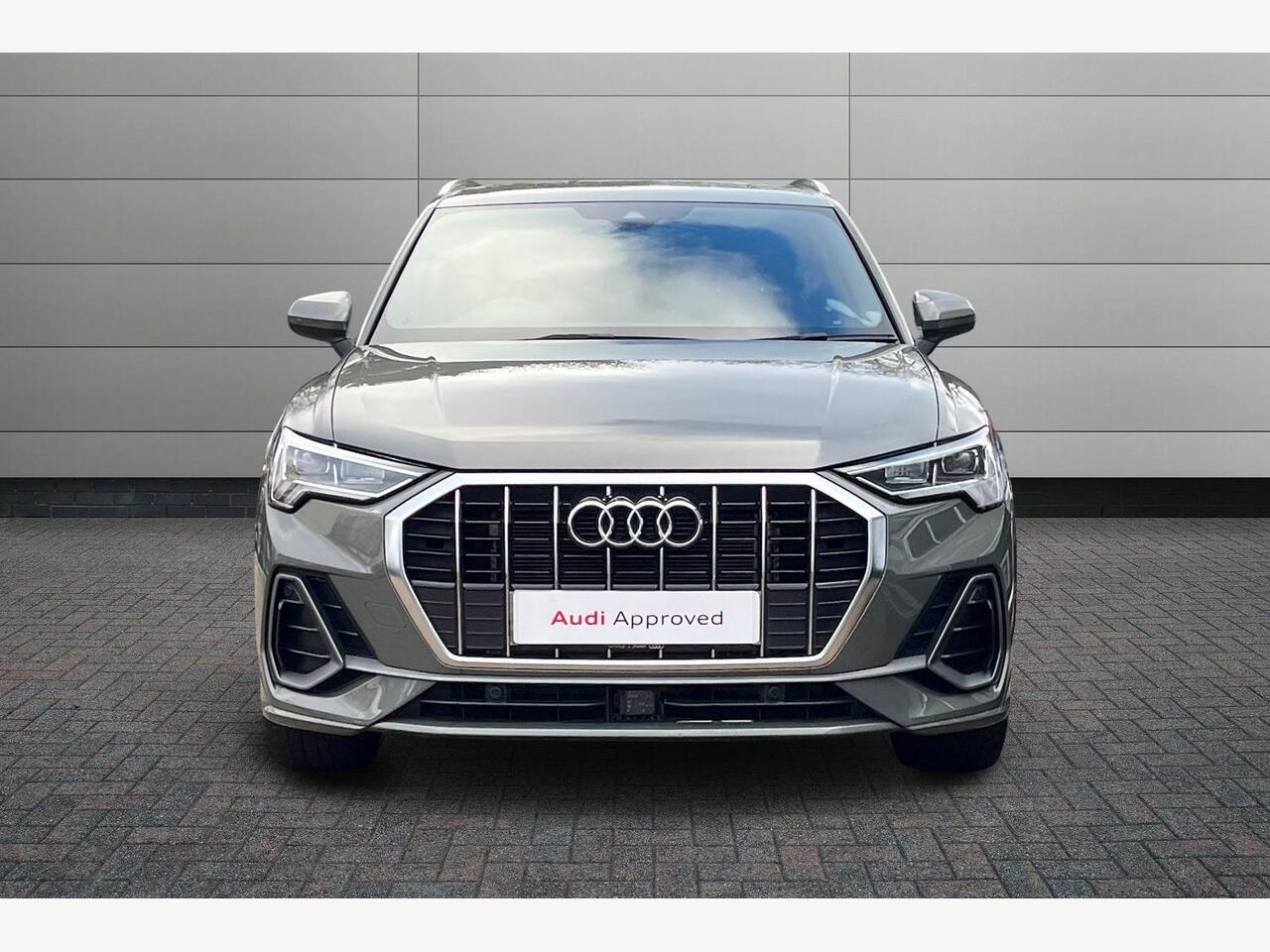 Used Audi Q3 2023 for sale - 76703832: Photo 10