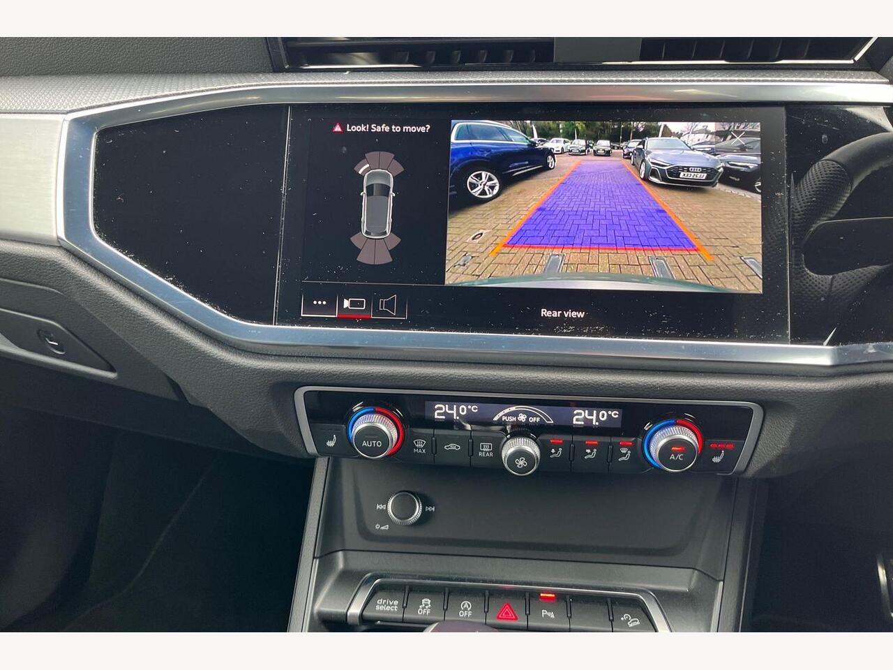 Used Audi Q3 2023 for sale - 76703832: Photo 14