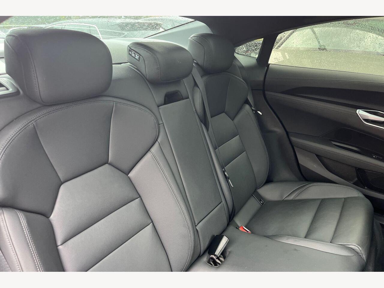 Used Audi e-tron GT 2022 for sale - 76675312: Photo 14