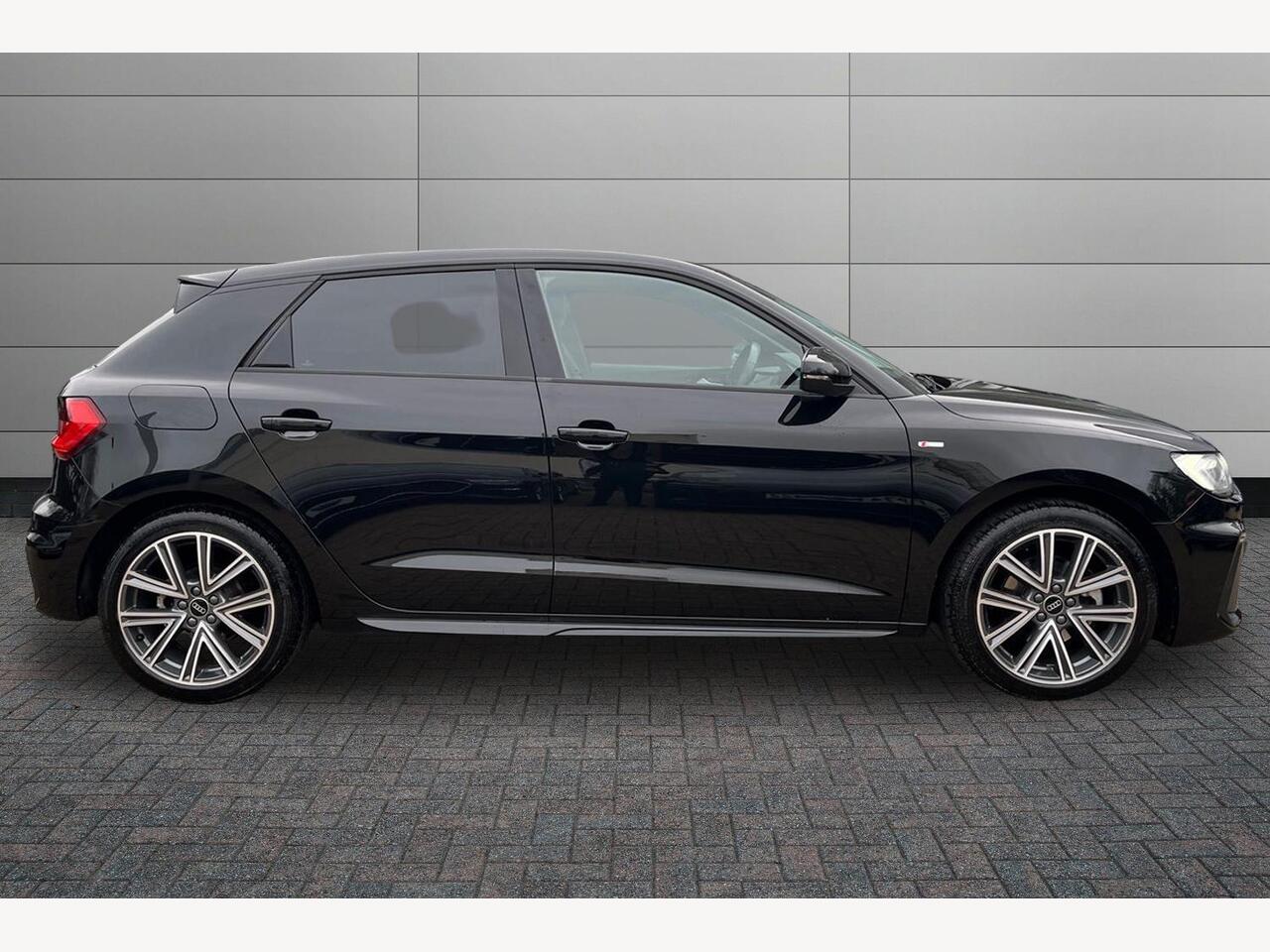 Used Audi A1 2024 for sale - 77332691: Photo 4