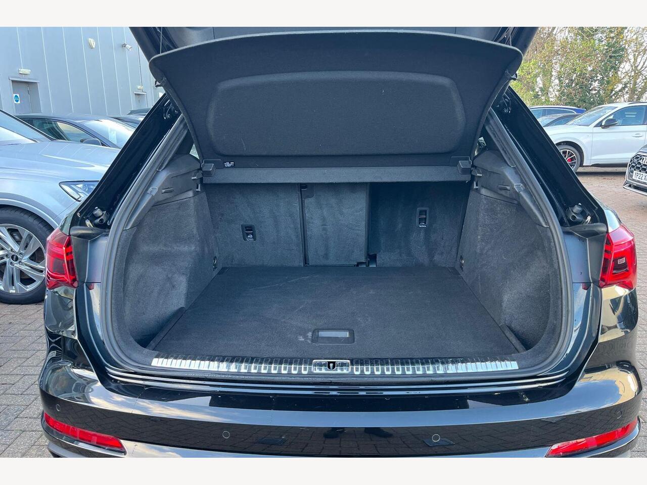 Used Audi Q3 2023 for sale - 76675771: Photo 12