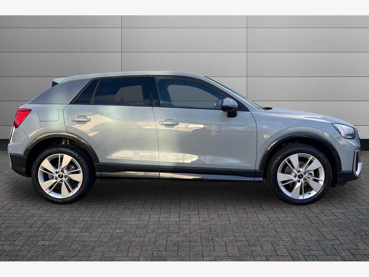 Used Audi Q2 2025 for sale - 77256293: Photo 4