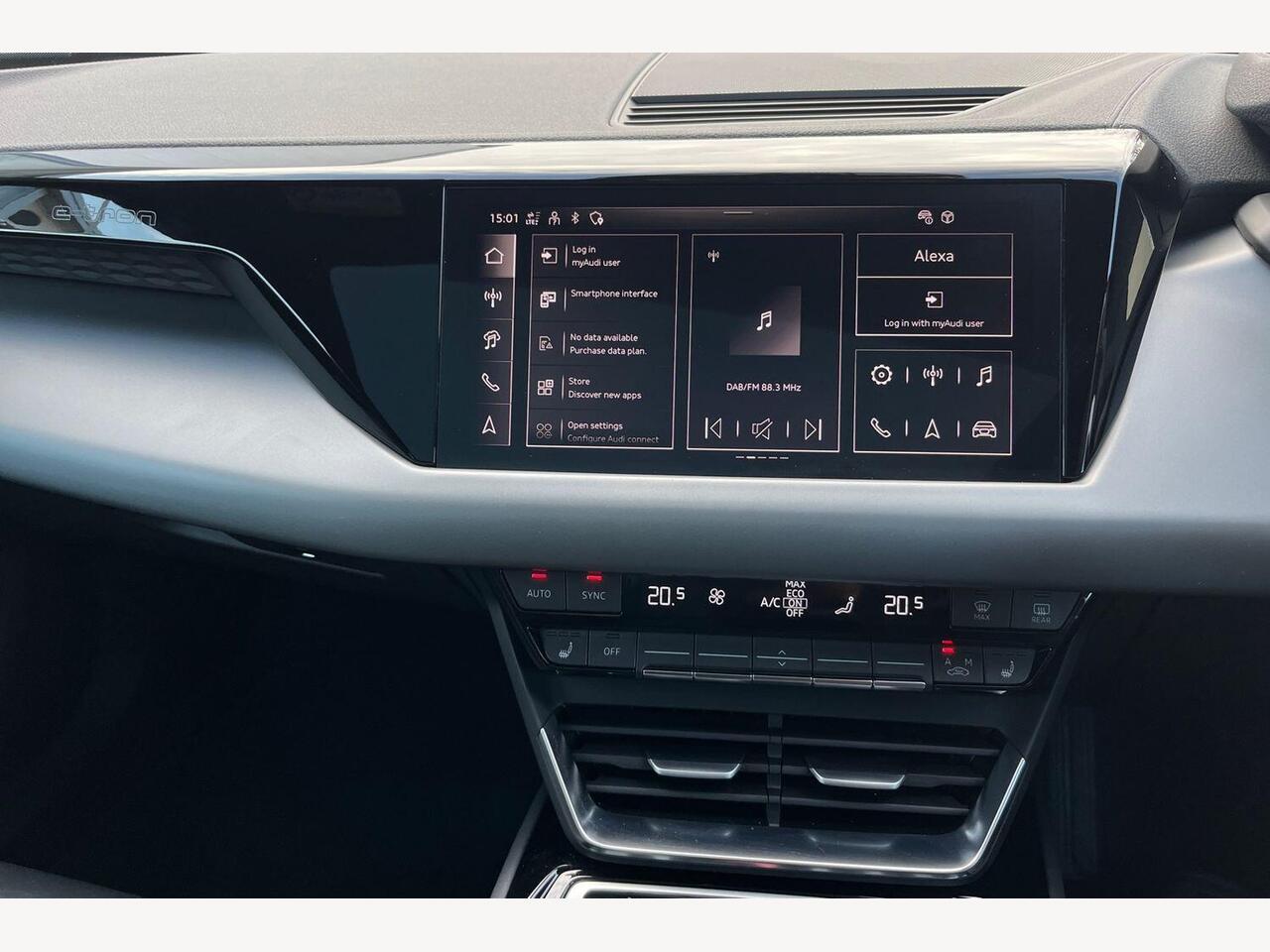 Used Audi e-tron GT 2023 for sale - 77809843: Photo 17