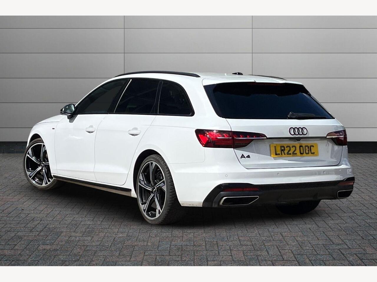 Used Audi A4 2022 for sale - 76675061: Photo 3