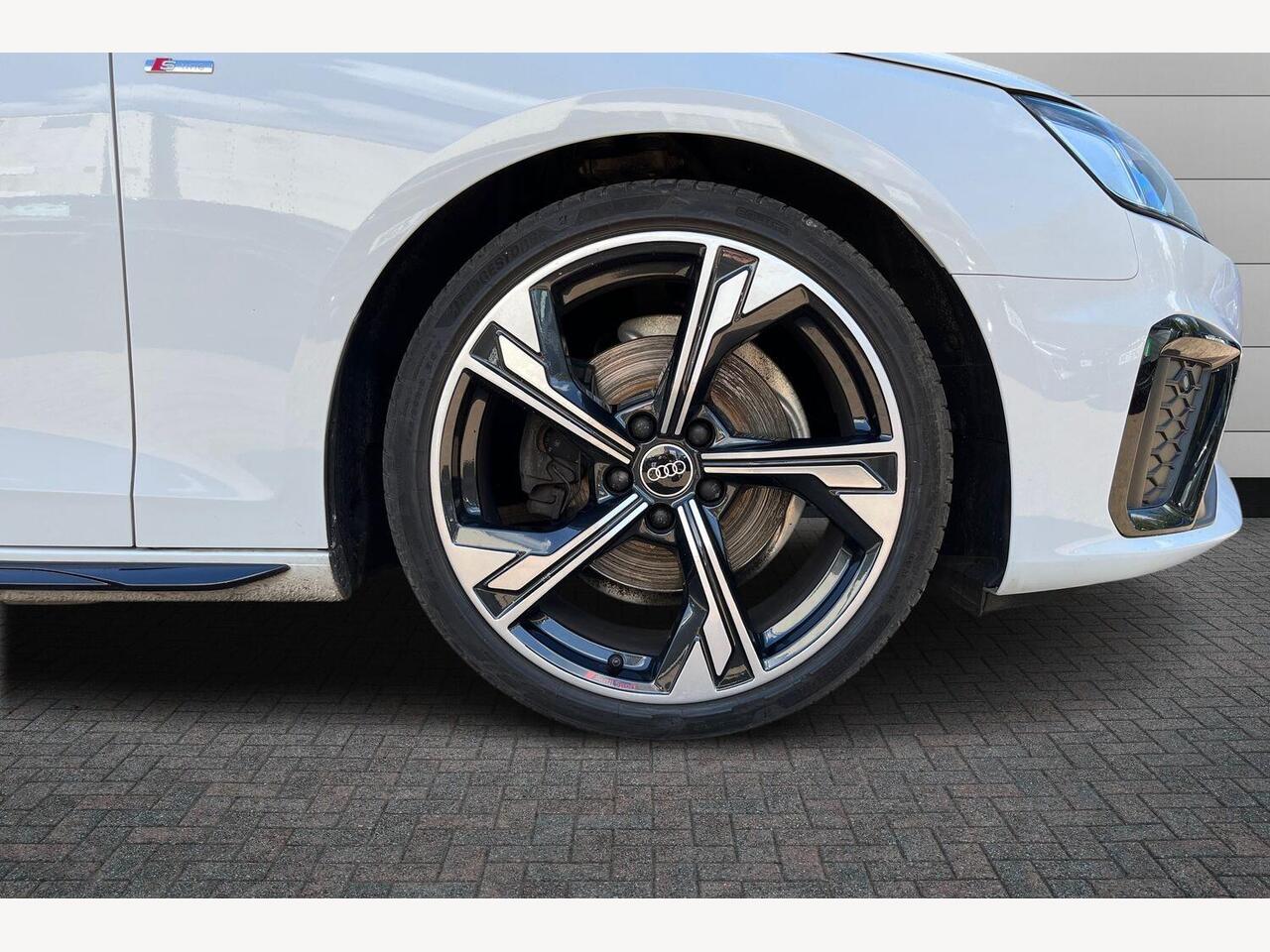 Used Audi A4 2022 for sale - 76675061: Photo 5