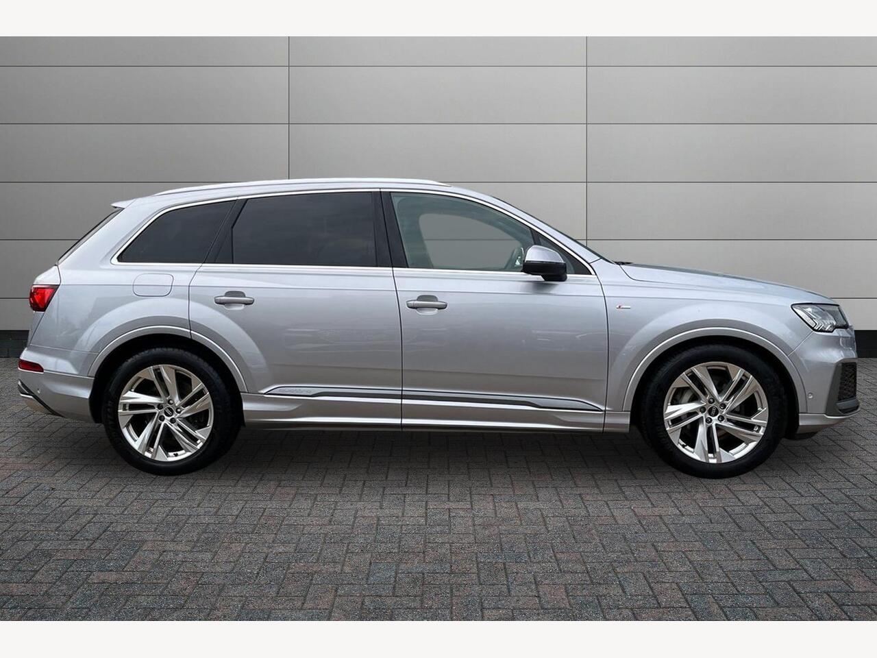 Used Audi Q7 2021 for sale - 76681147: Photo 4