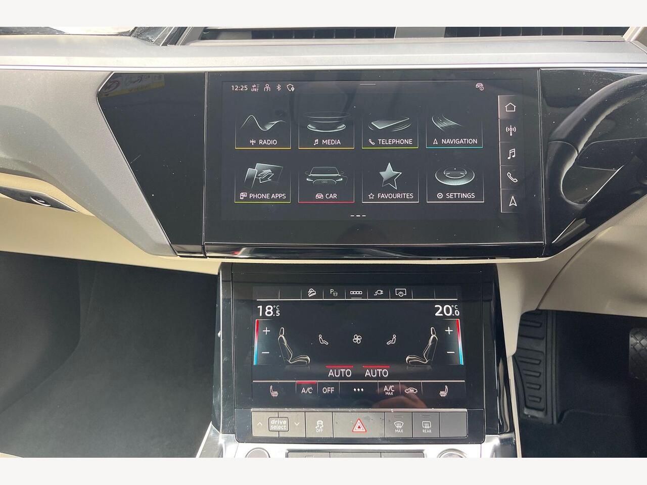 Used Audi e-tron 2022 for sale - 76674834: Photo 16