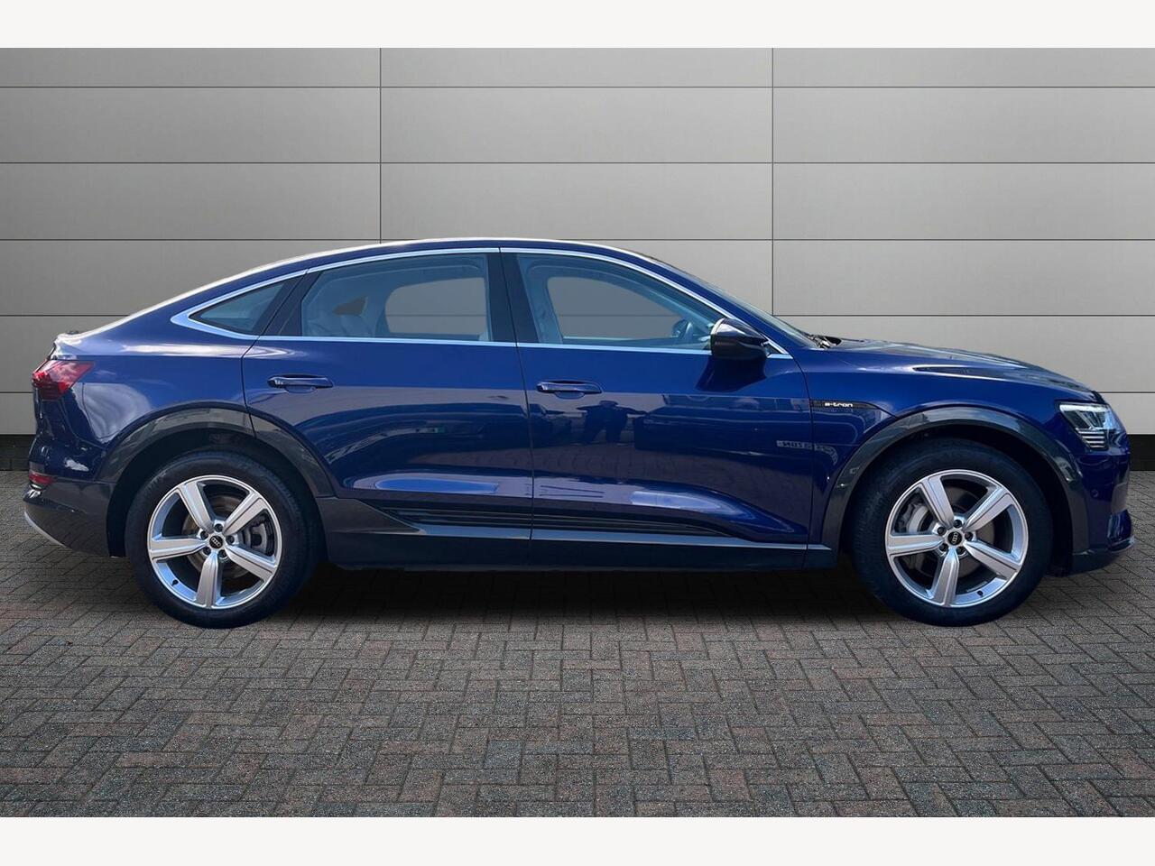 Used Audi e-tron 2022 for sale - 76674834: Photo 4