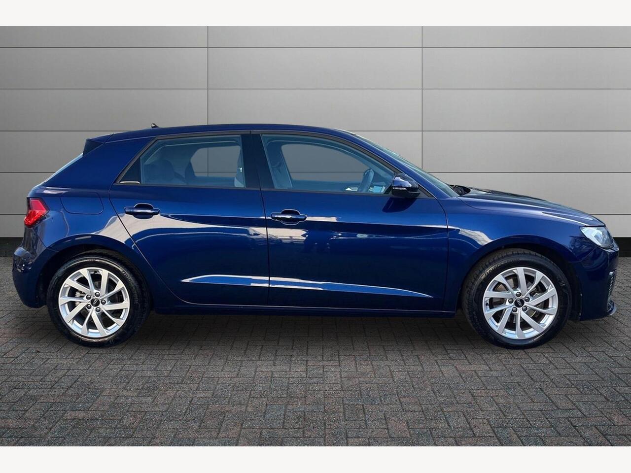 Used Audi A1 2023 for sale - 77959629: Photo 4