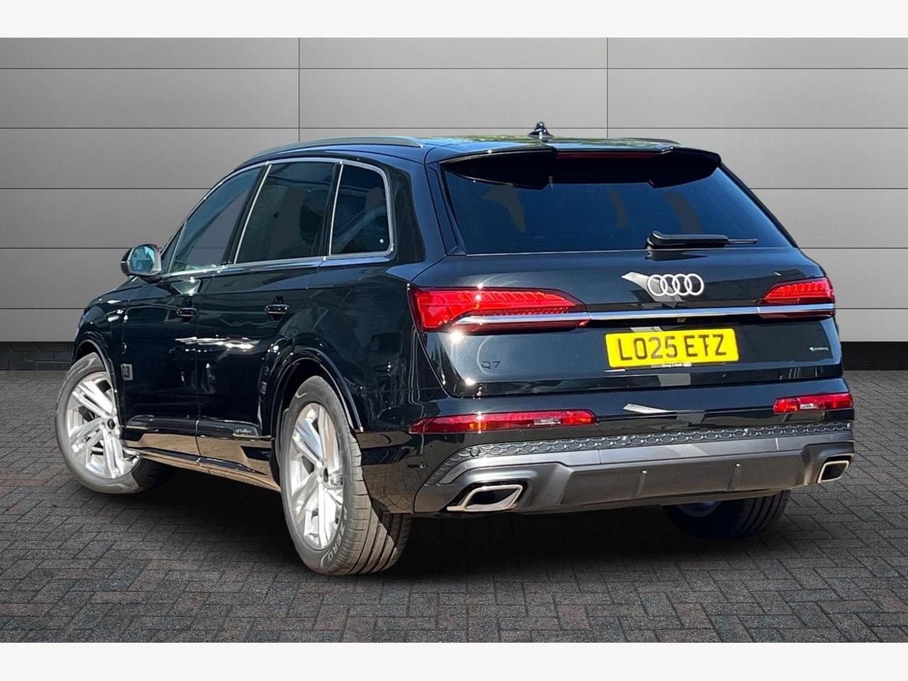 Used Audi Q7 2025 for sale - 76679326: Photo 3