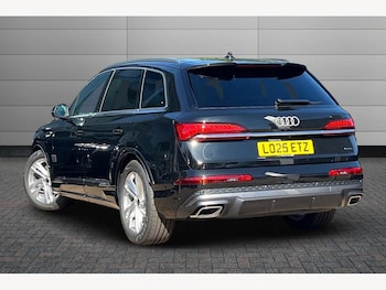 Used Audi Q7 2025 for sale - 76679326: Photo