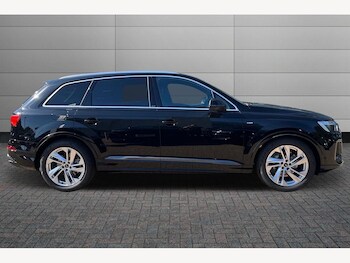 Used Audi Q7 2025 for sale - 76679326: Photo