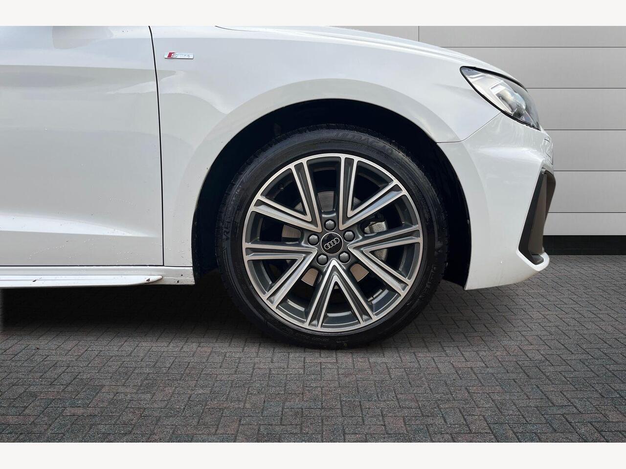 Used Audi A1 2024 for sale - 76676806: Photo 5