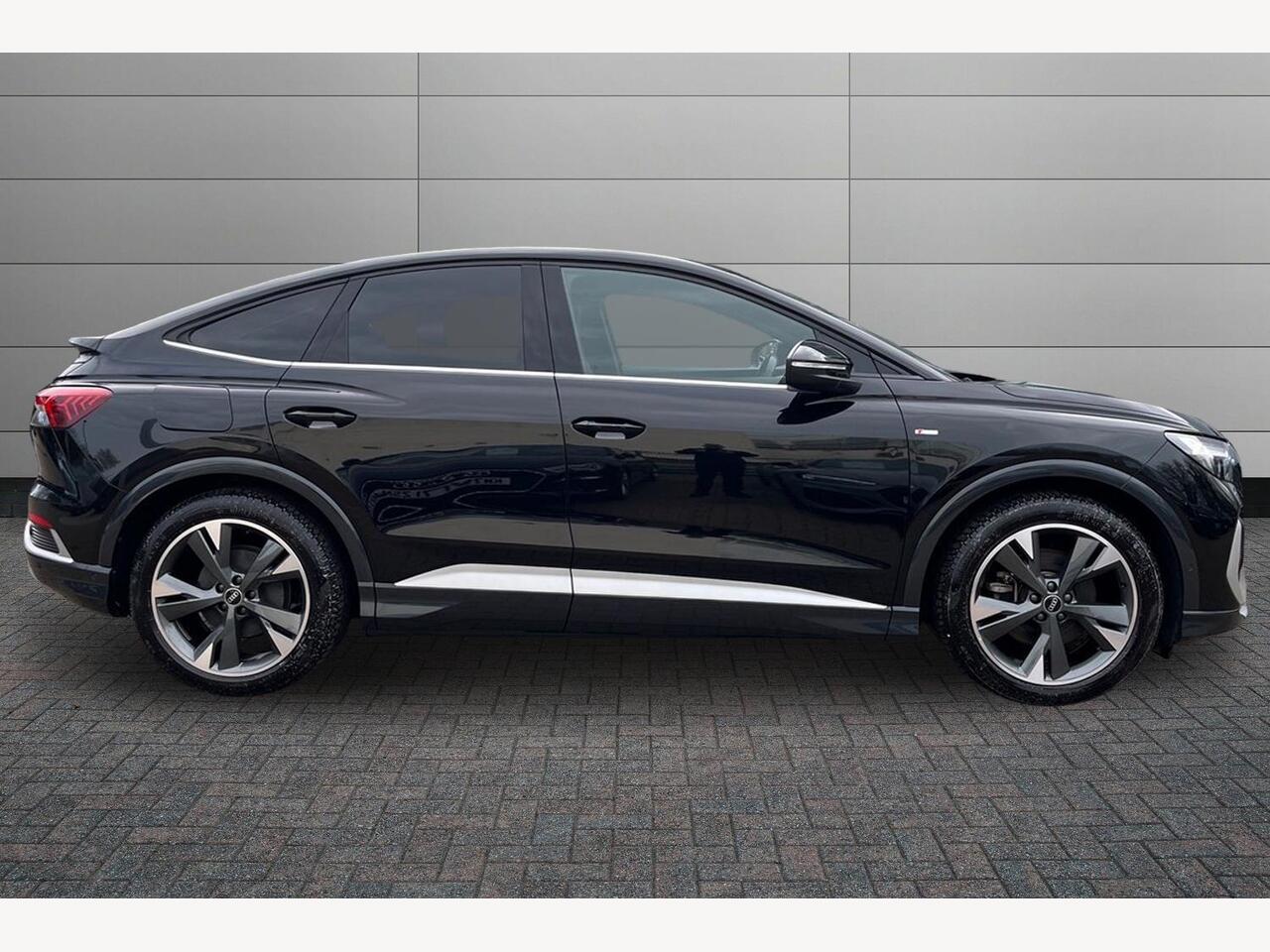 Used Audi Q4 e-tron 2022 for sale - 77809804: Photo 4