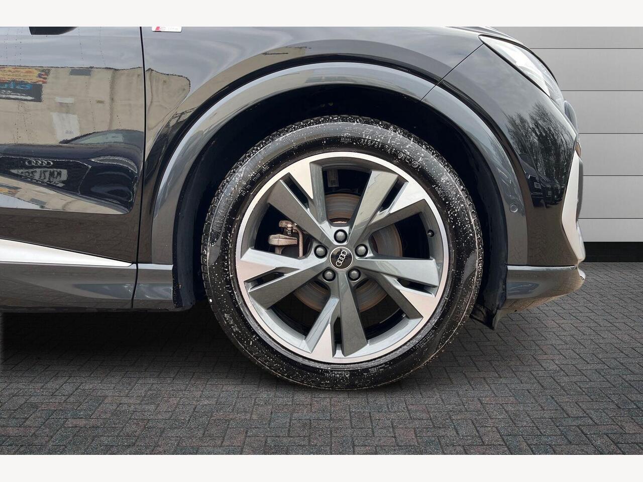 Used Audi Q4 e-tron 2022 for sale - 77809804: Photo 5