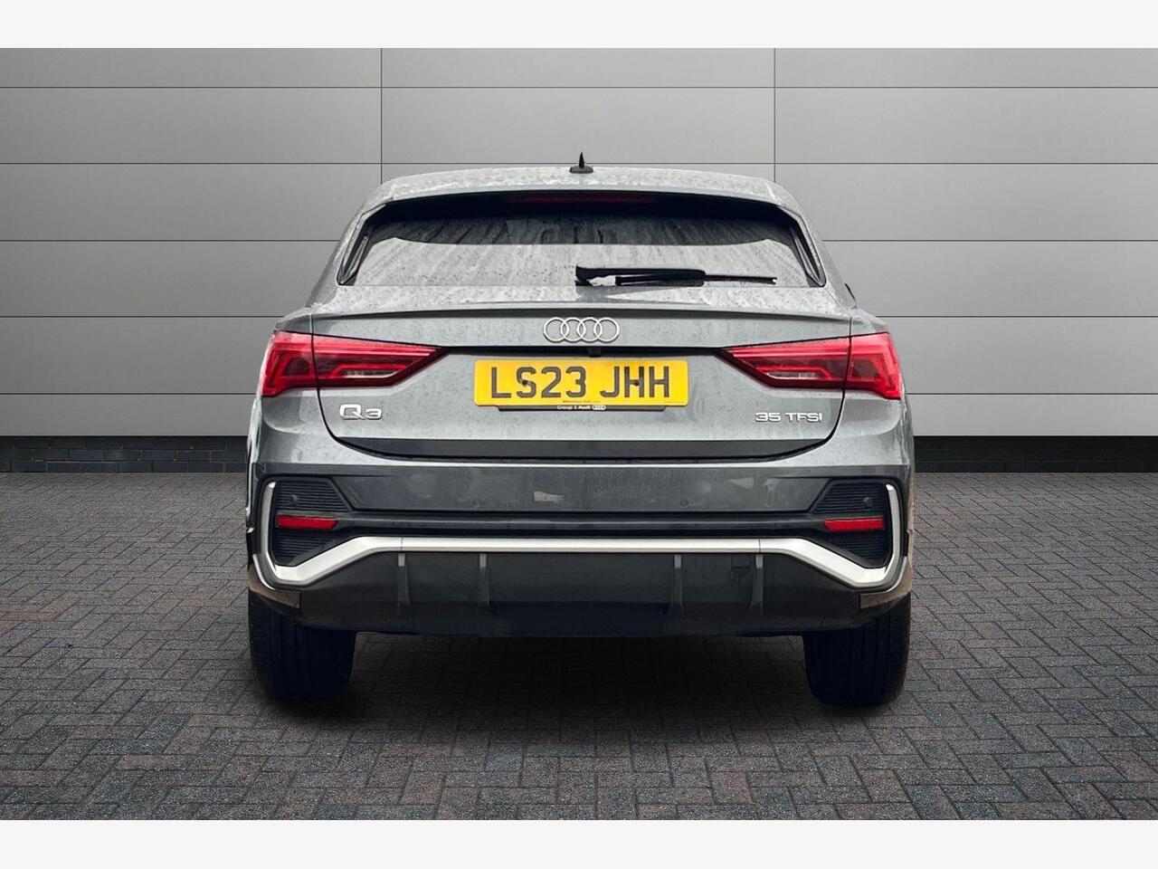 Used Audi Q3 2023 for sale - 77576245: Photo 12