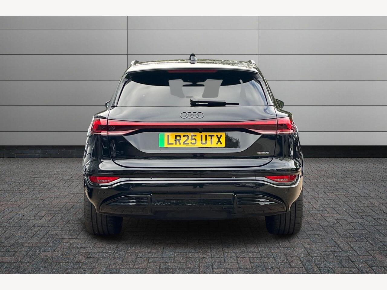 Used Audi Q6 e-tron 2025 for sale - 76679205: Photo 11