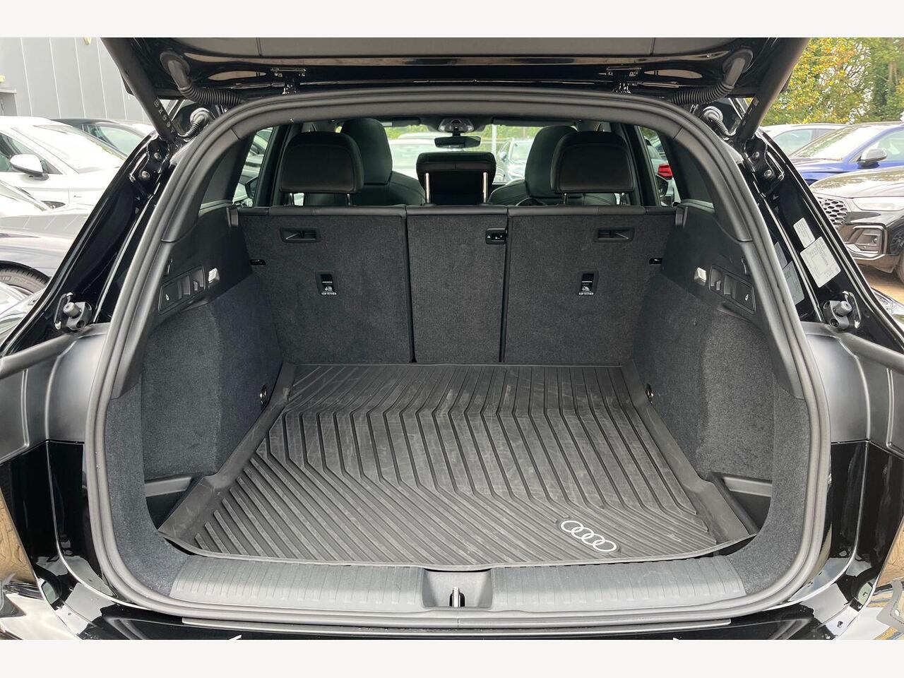 Used Audi Q6 e-tron 2025 for sale - 76679205: Photo 12