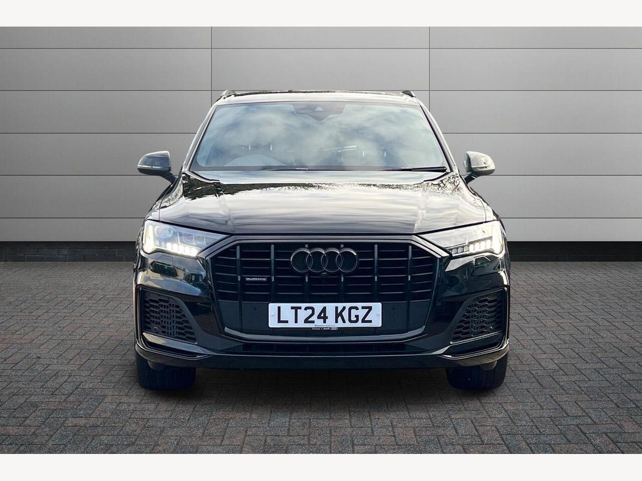 Used Audi Q7 2024 for sale - 76703836: Photo 10