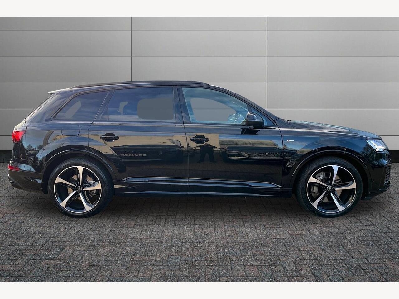 Used Audi Q7 2024 for sale - 76703836: Photo 4