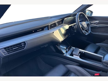 Used Audi e-tron 2022 for sale - 77959536: Photo