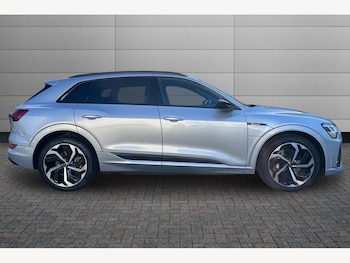 Used Audi e-tron 2022 for sale - 77959536: Photo