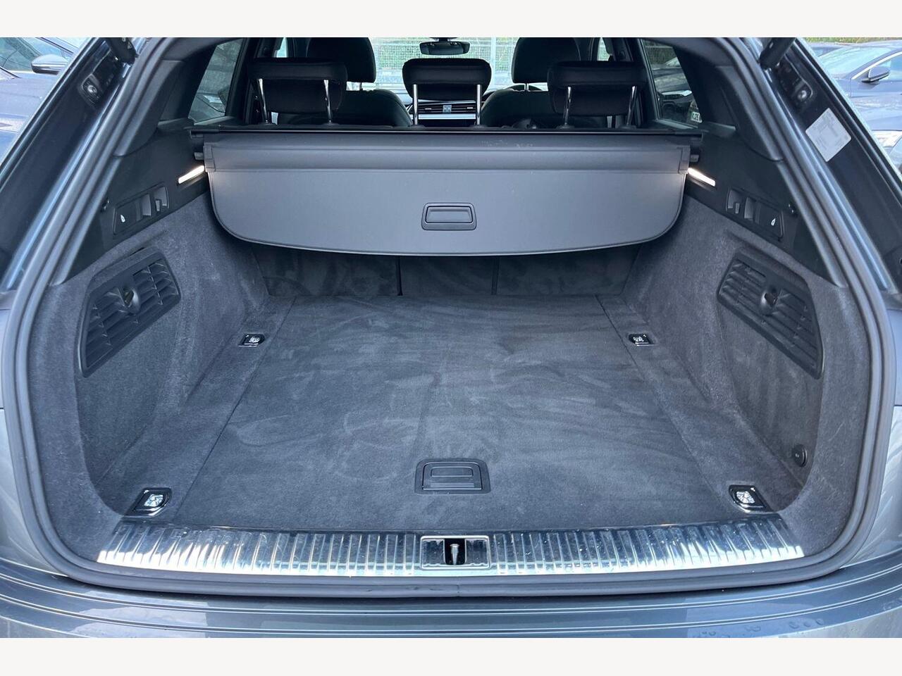 Used Audi Q8 2023 for sale - 77697974: Photo 12