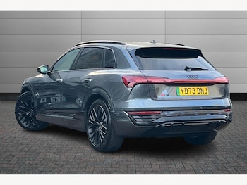 Used Audi Q8 2023 for sale - 77697974: Photo