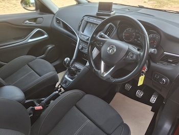 Used Vauxhall Zafira Tourer 2016 for sale - 79277594: Photo