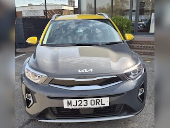 Used Kia Stonic 2023 for sale - 79456648: Photo