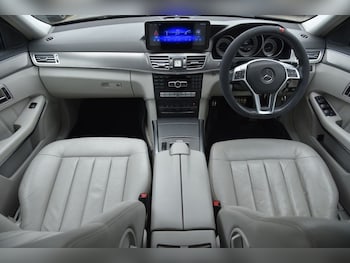 Used Mercedes-Benz E Class 2013 for sale - 76267306: Photo 2
