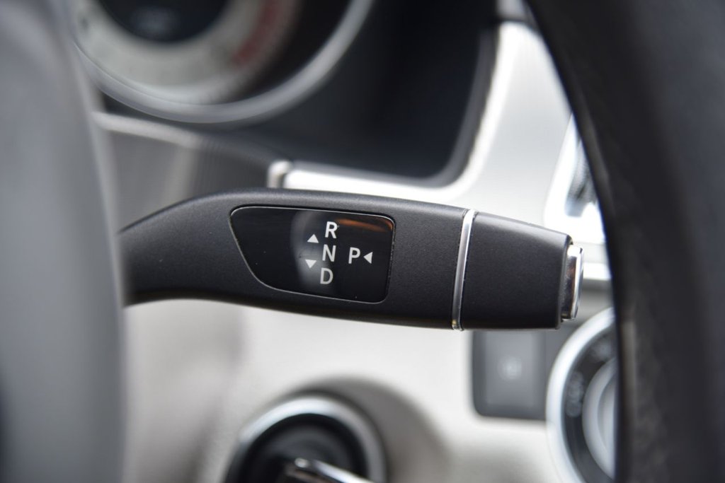 Used Mercedes-Benz E Class 2013 for sale - 76267306: Photo 35