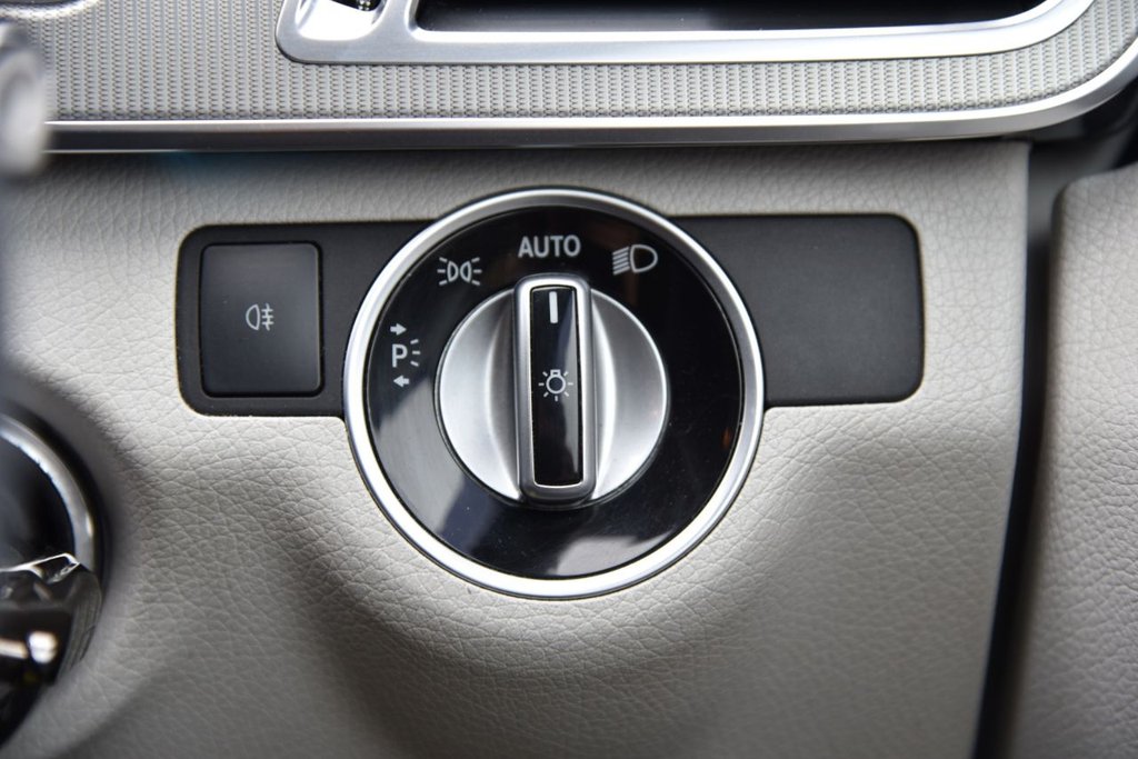 Used Mercedes-Benz E Class 2013 for sale - 76267306: Photo 36