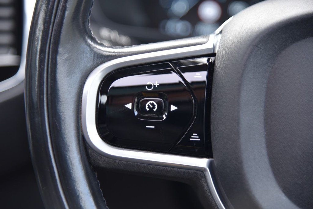 Used Volvo XC90 2017 for sale - 76590767: Photo 35